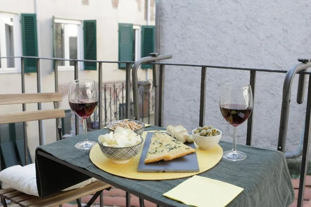*New Attic*-Lucca Citycenter-Balcony-Netflix