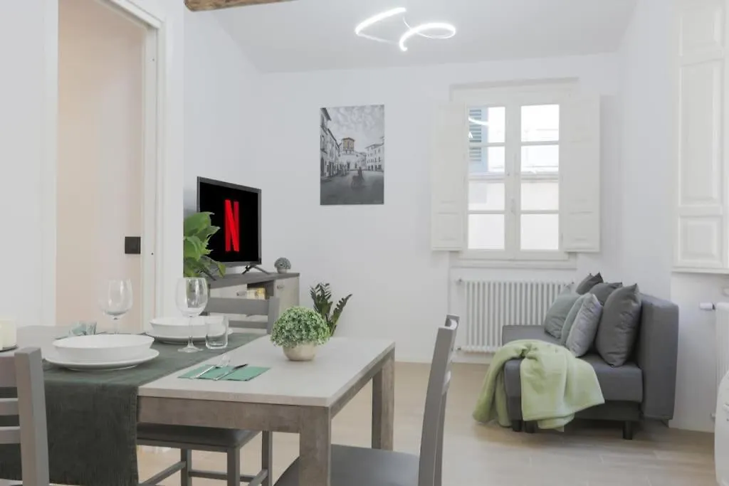 Appartamento *New Attic*-Lucca Citycenter-Balcony-Netflix Italia
