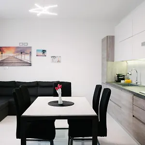  Appartamento Lara's House Italia
