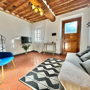 Casa vacanze Fronte Mura - Parcheggio - Wifi Il Cortigiano, Lucca